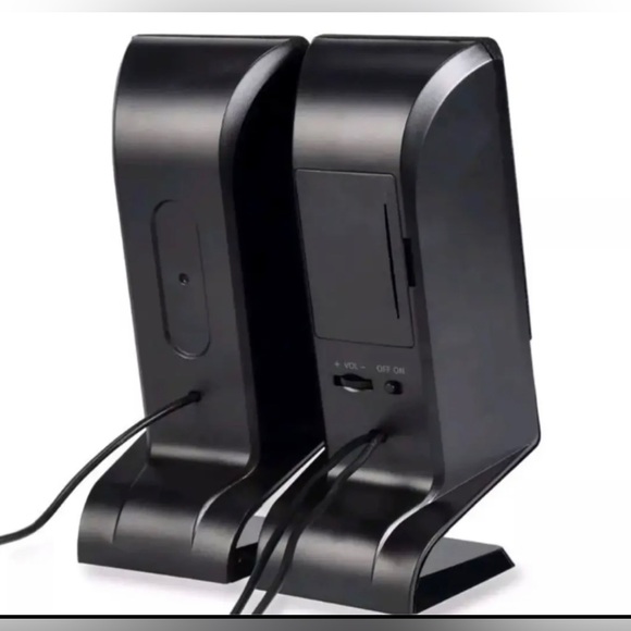 Amplified stereo speakers 🔊 - Picture 2 of 6